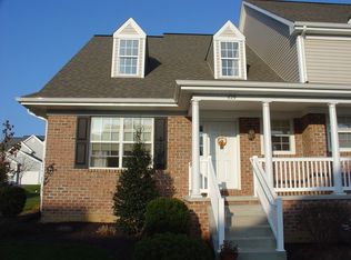 629 Courthouse Cir, Lititz, PA 17543