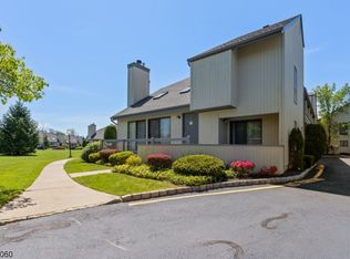 1 Brook St, Somerset, NJ 08873