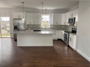 34 Modoc St, Worcester, MA 01604