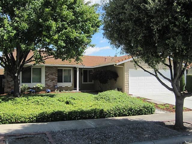 1st image of 559 Amboy Dr