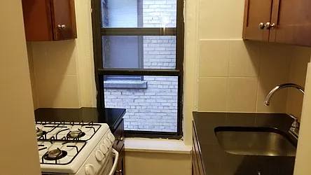 Rented by Realty Queens LLC