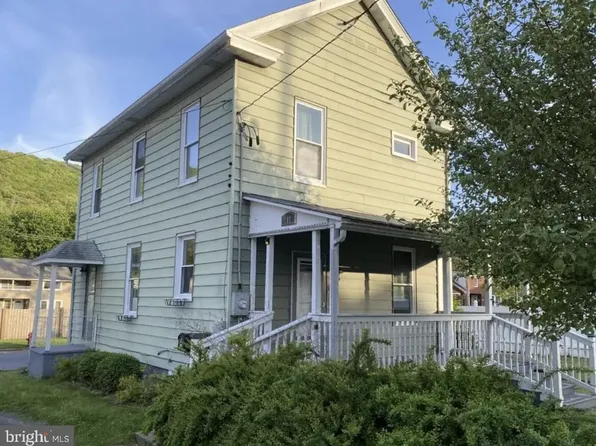 101 6th St, Tyrone, PA 16686