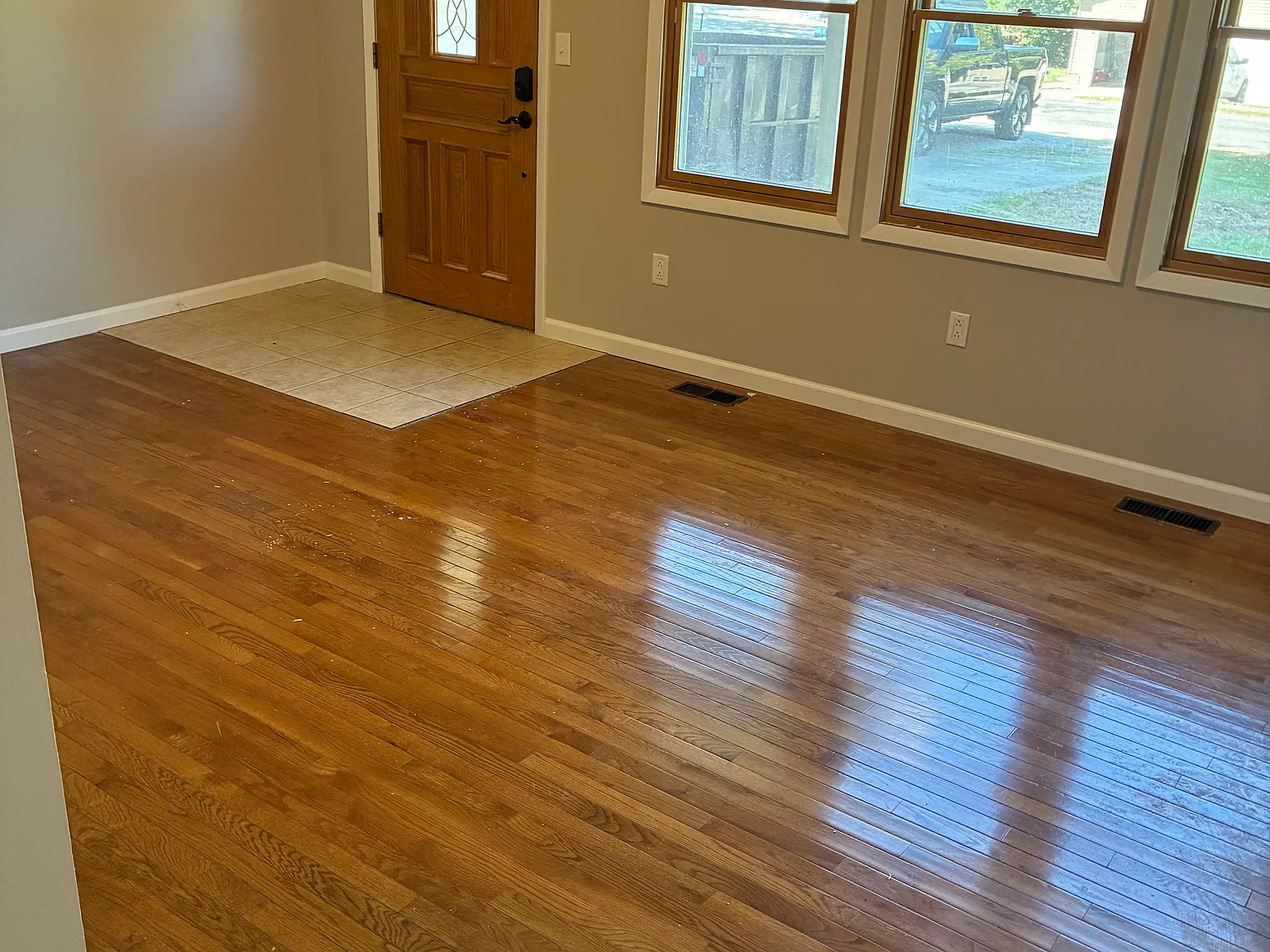 3 bed, 1656 sqft, $2,264 — Photo 2