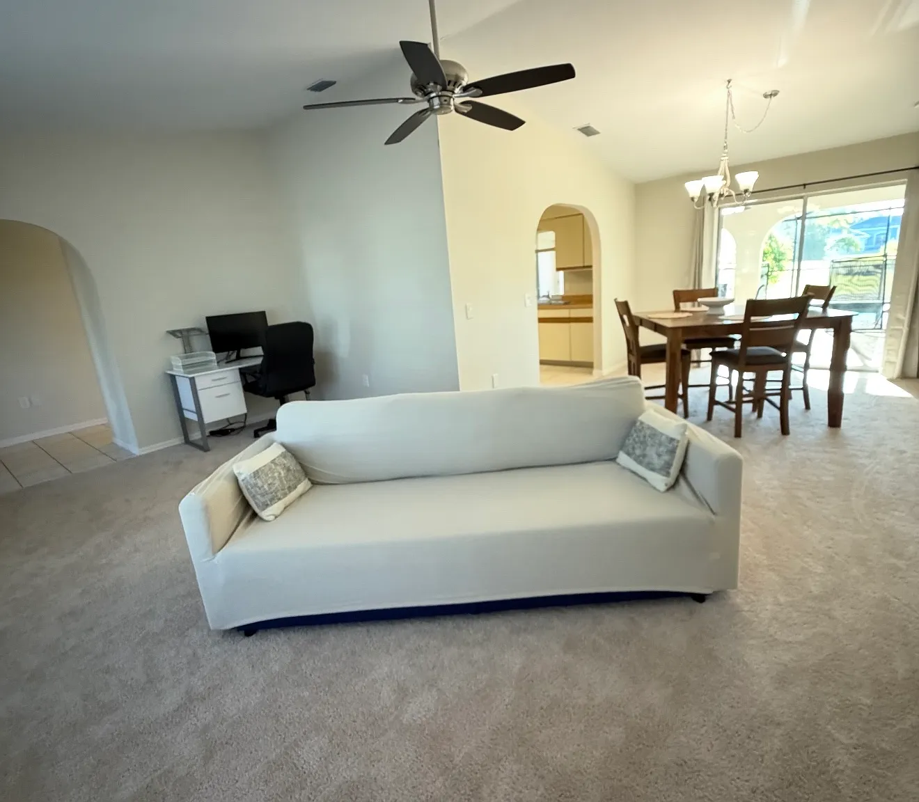 3 bed, 2109 sqft, $2,300 — Photo 4