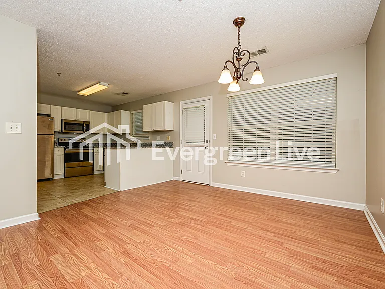 215 Turnstone Rd — Photo 3
