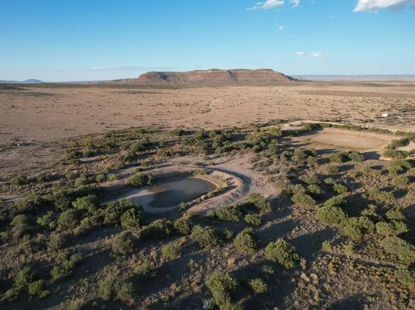 27 Bridle Path Run, Sierra Blanca, TX 79851