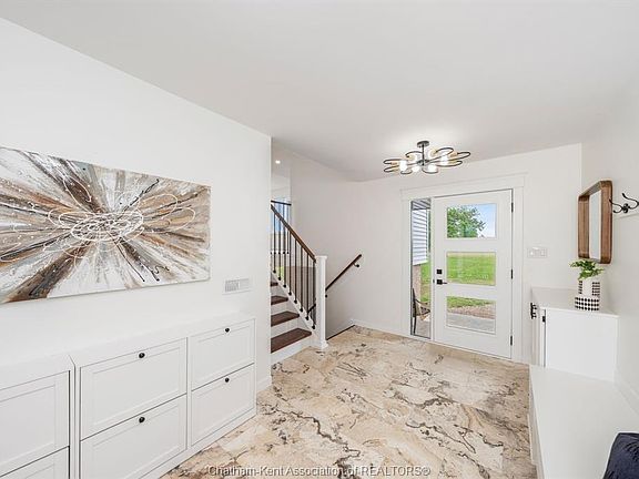 5th image of 5583 Carriage Rd