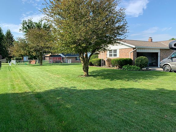 2nd image of 418 Mayfield Dr