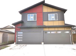 1314 35th St NW, Edmonton, AB T6L2L3