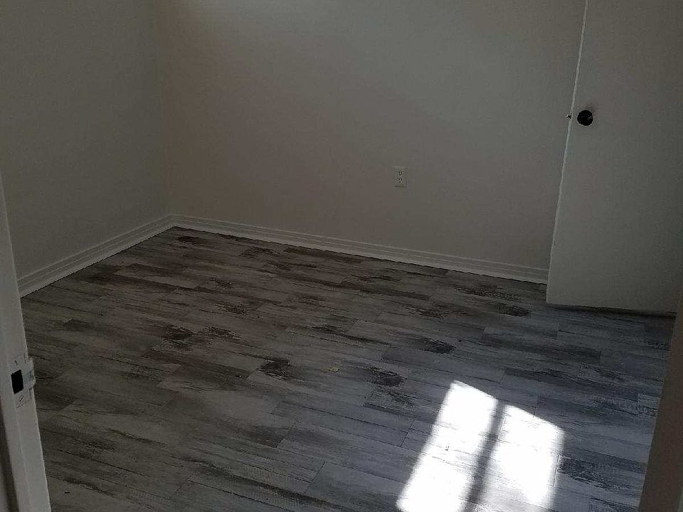 1st image of 610 Camilla Ave