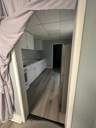 kitchen first pic from one angle