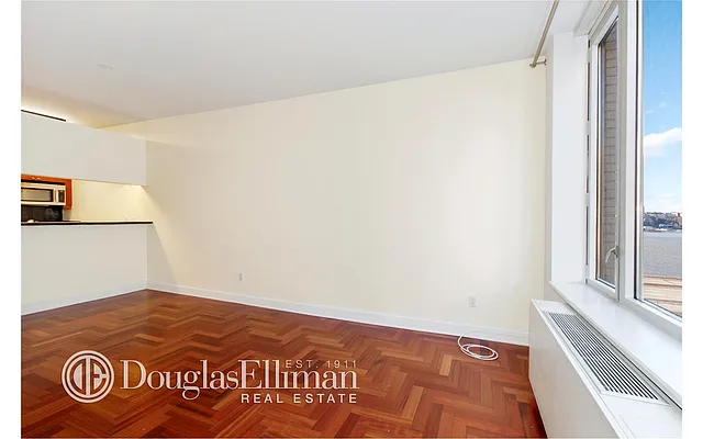 Rented by Douglas Elliman | media 24