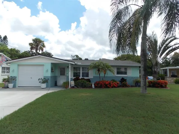 5426 Drinkard Dr, New Port Richey, FL 34653