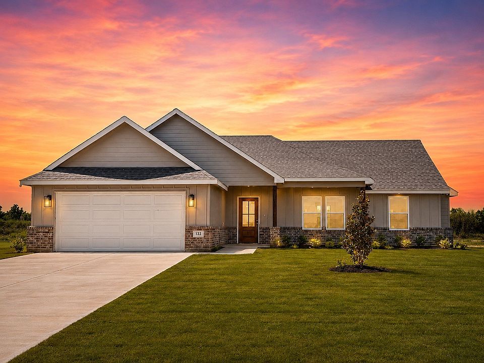 1st image of 133 Zaragosa Dr