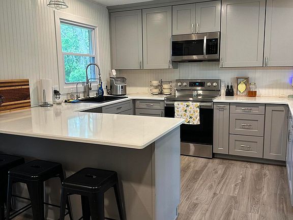4th image of 4343 E Hanthorn Rd