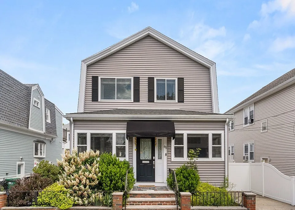 65 2nd St