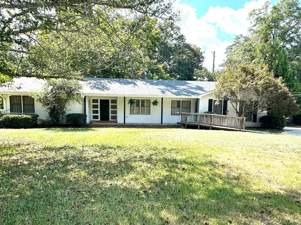 407 Westview Dr, Fort Valley, GA 31030