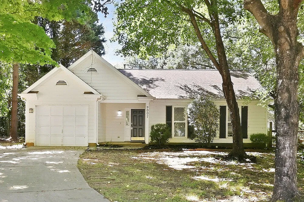 3 bed, 2.0 bath, 1250 sqft, $1,885 — Photo 1