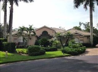 7689 Colonial Ct, Naples, FL 34112