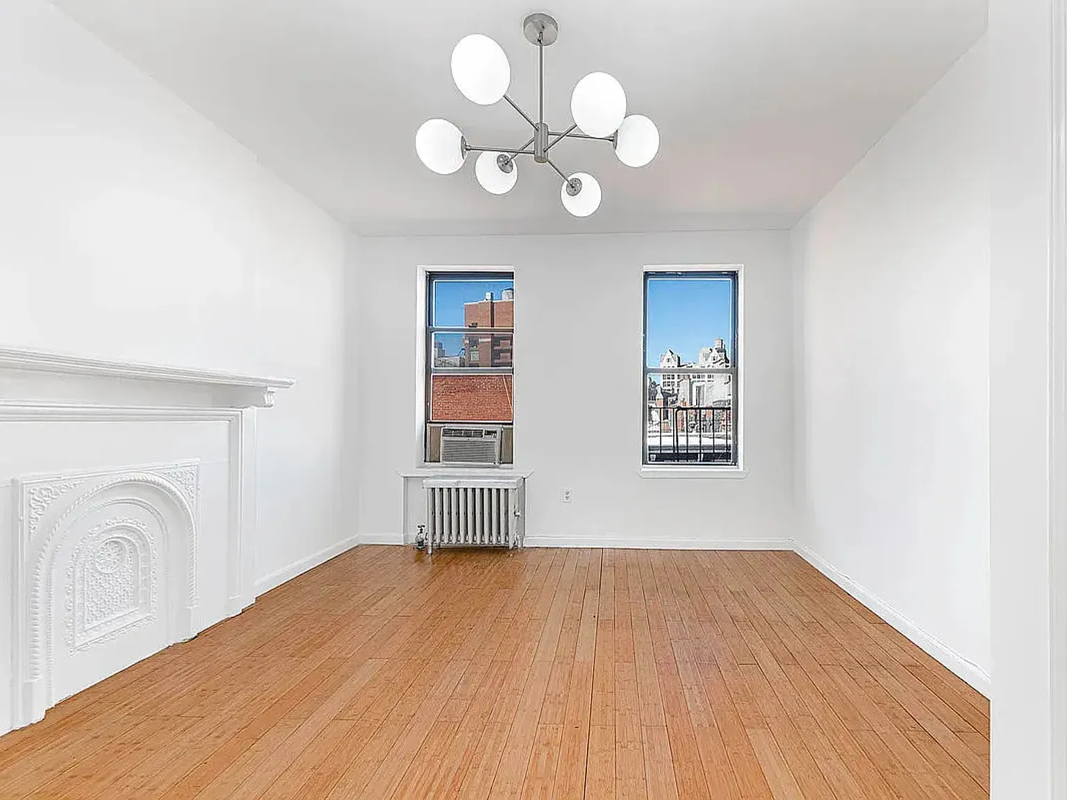 242 Mulberry Street — Photo 2