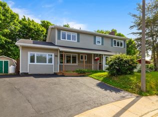 13 Whitehorse Pl, St. John's, NL A1A2Z9