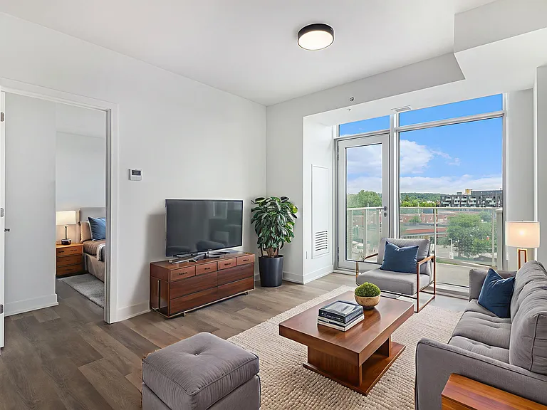 280 Montgomery St — Photo 14