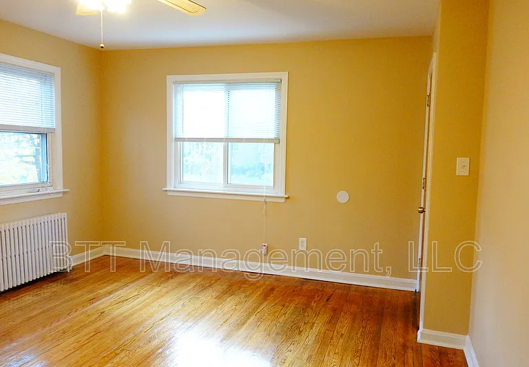 8203 Garland Ave #4 — Photo 9
