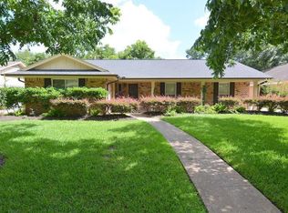1810 Droxford Dr, Houston, TX 77008