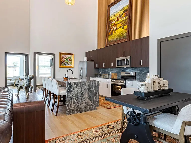 Villas on Turtle Creek — Photo 5