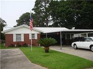 1st image of 213 Dahlia St
