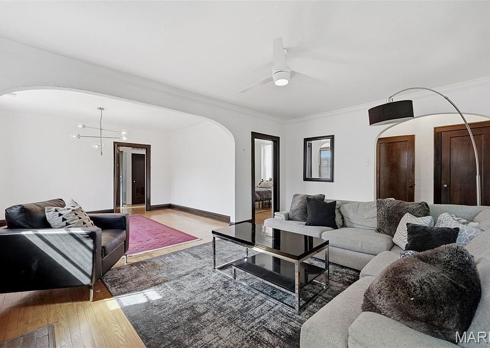 1st image of 7100 Amherst Ave