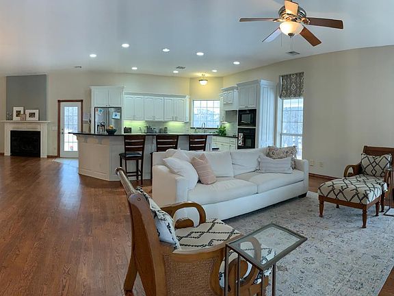 Living Kitchen and Dining