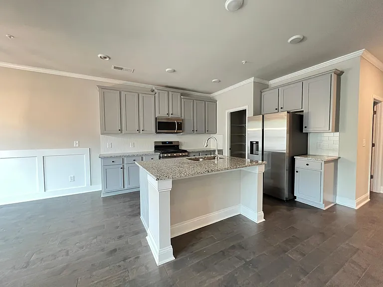 129 Camden Park Dr — Photo 11