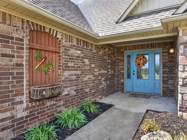 2803 Persimmon, Poteau, OK 74953