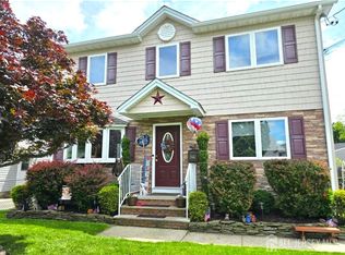 544 Edgeworth St, Middlesex, NJ 08846