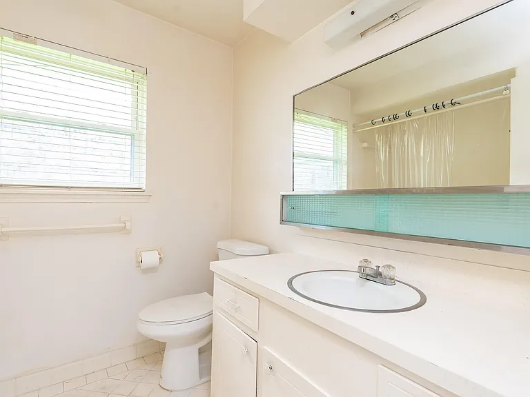 8819 Hazen St — Photo 23