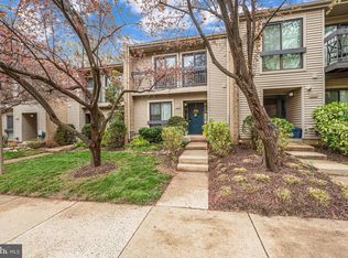 11610 Windbluff Ct, Reston, VA 20191