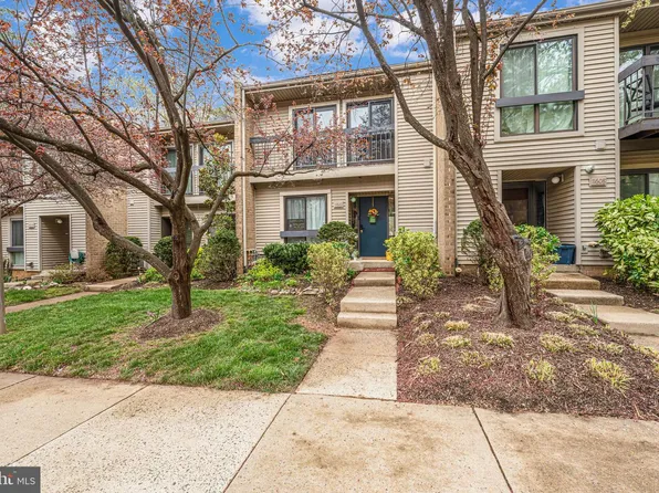 11610 Windbluff Ct, Reston, VA 20191