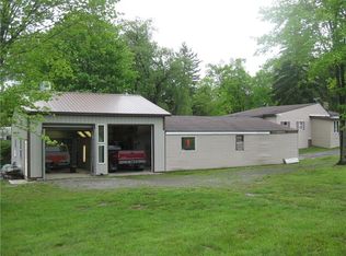 730 Pulaski Mercer Rd, Mercer, PA 16137