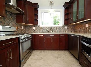 60 Broadway Rd, Warren, NJ 07059