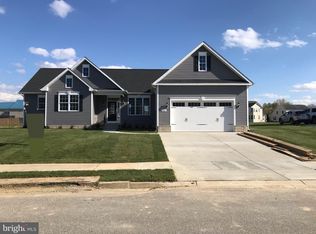 1084 Llano Dr, La Plata, MD 20646