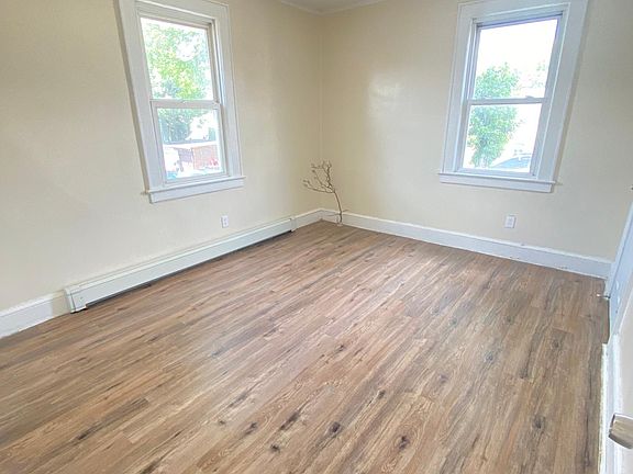 5th image of 14 Norwood Ave #1