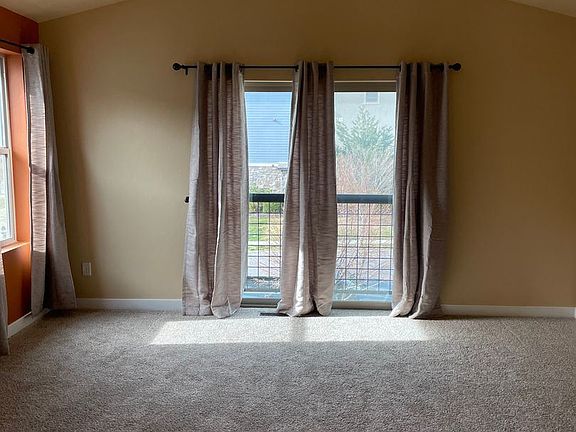 2nd image of 872 W San Savino Way