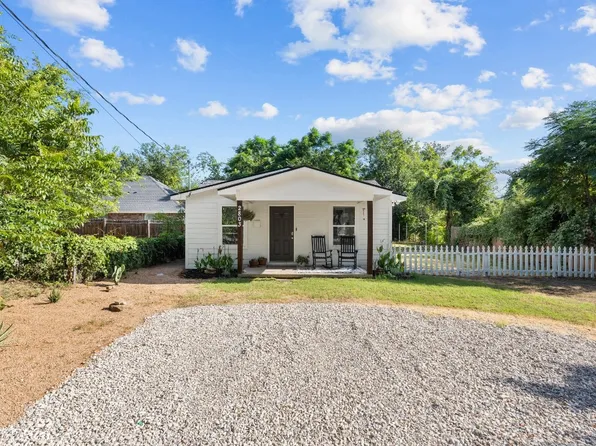 2803 Springdale Rd, Fort Worth, TX 76111