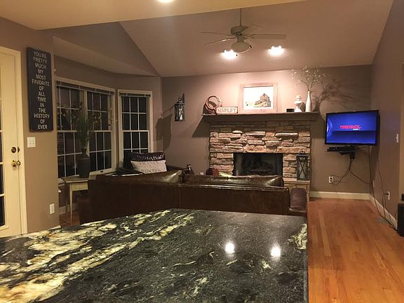 2nd image of 2574 Saddlegate Ct