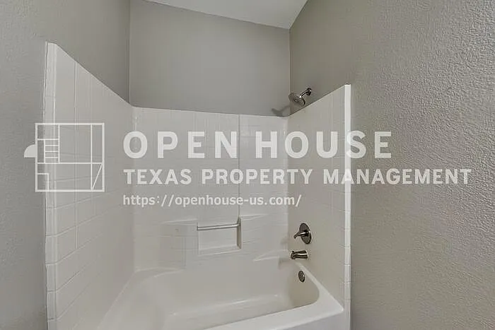 1317 Eagle Wing Ln — Photo 19