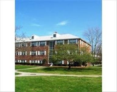 90 Edgelawn Ave APT 1, North Andover, MA, 01845