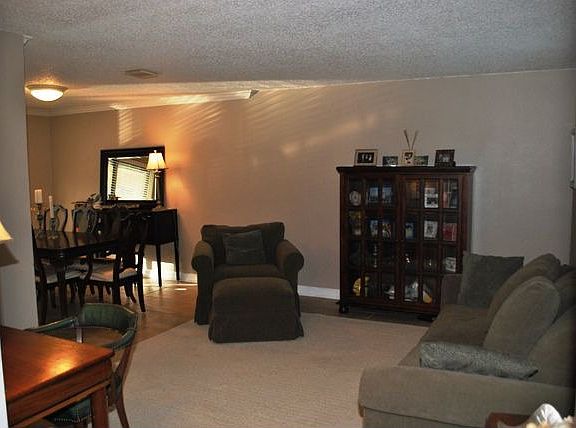 3rd image of 121 Bayou Bend Dr