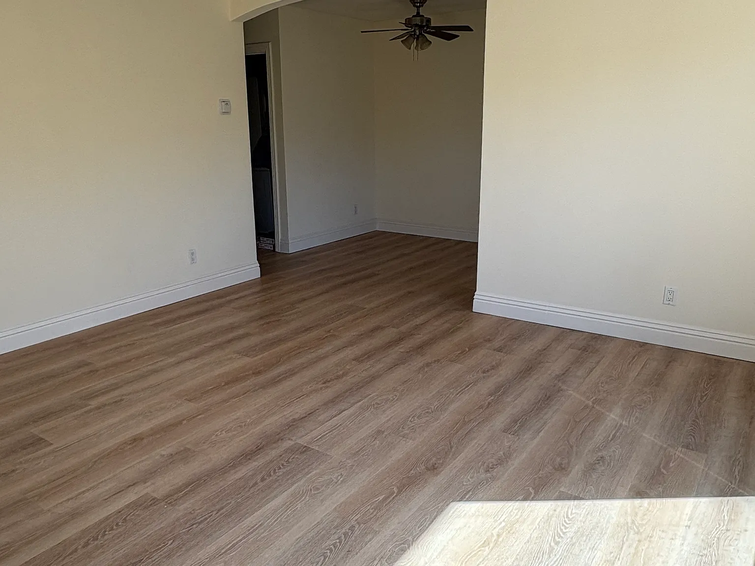 1472 Iris Ave — Photo 2