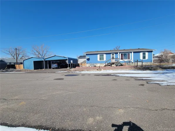 313 W 3rd Avenue, Byers, CO 80103